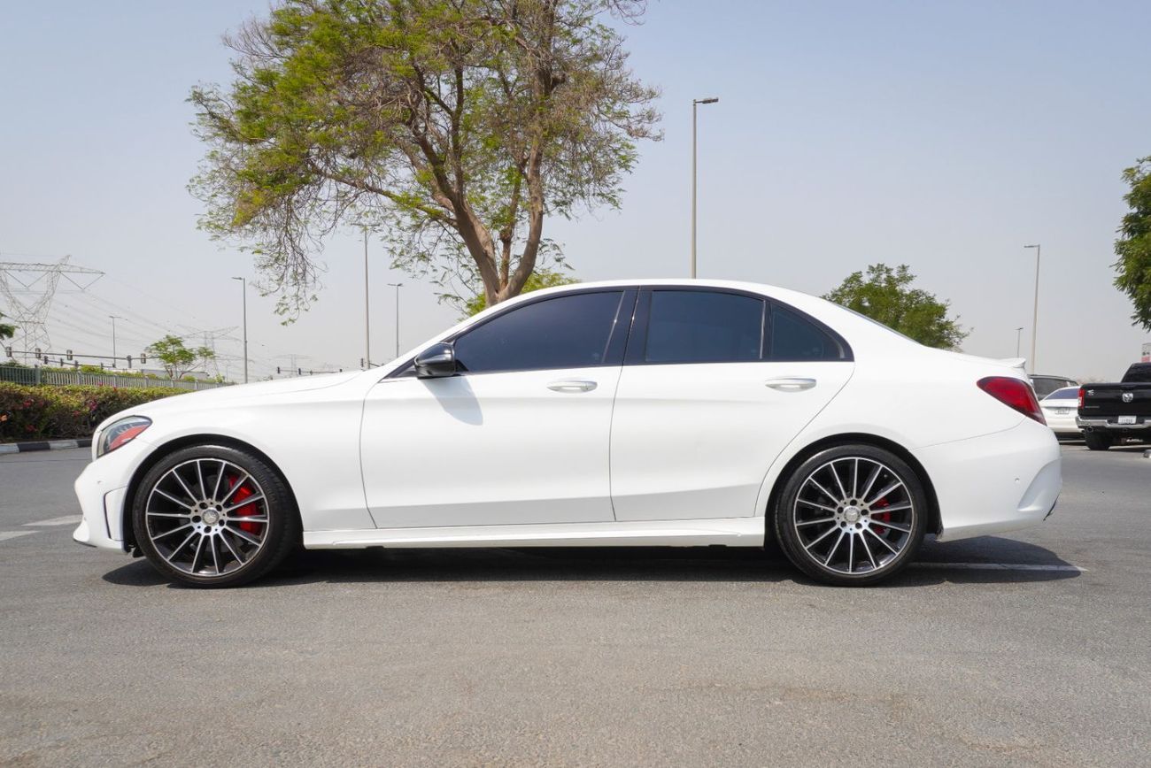 Mercedes-Benz C 300 Sport Mercedes C300 AMG / 2020 / USA