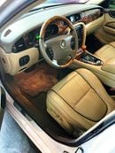 Jaguar XJ SUPER V8