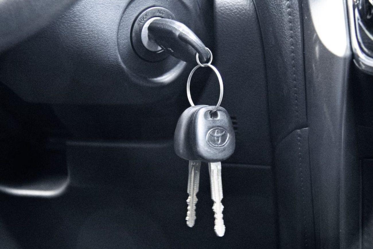 Toyota Yaris TOYOTA YARIS 1.3L