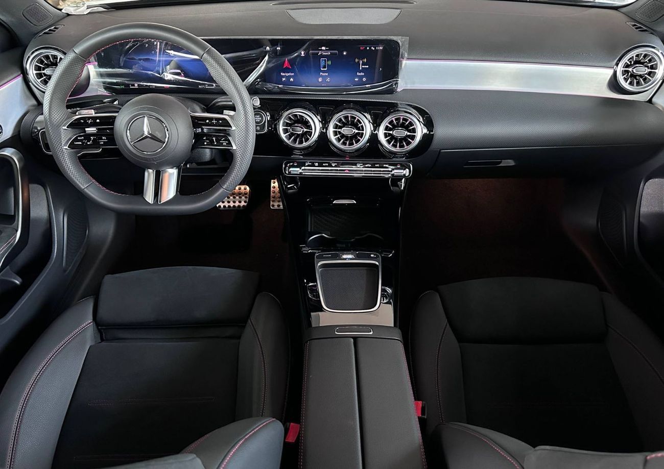 مرسيدس بنز A 200 Hatchback Std 2.0L