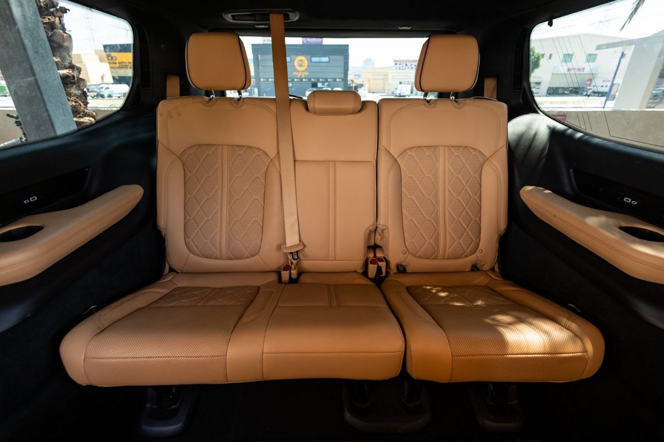 جيب جراند واجونير Series III 3.0T