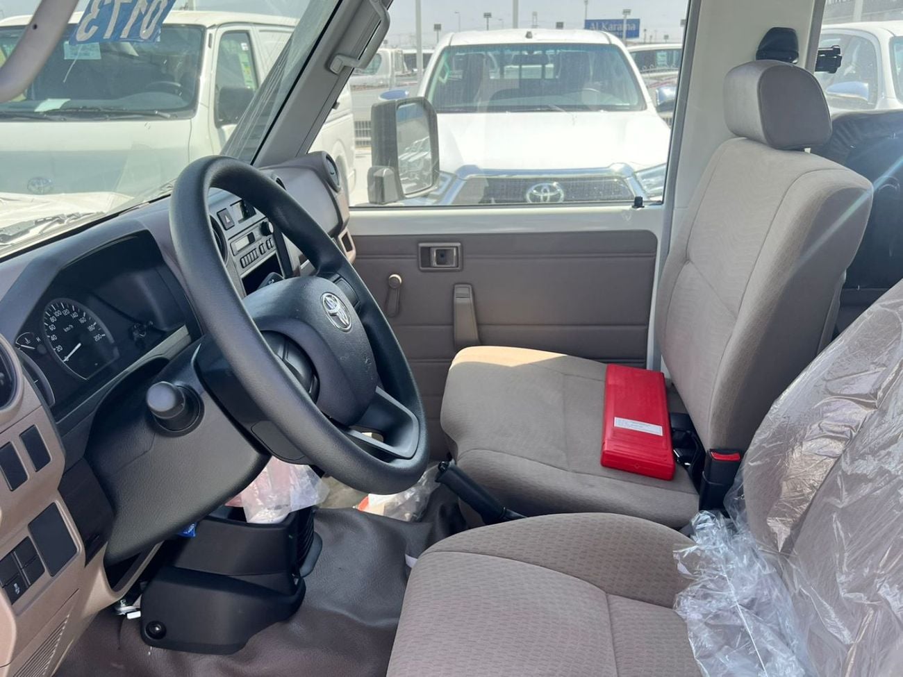 تويوتا لاند كروزر 70 LX 2.8L