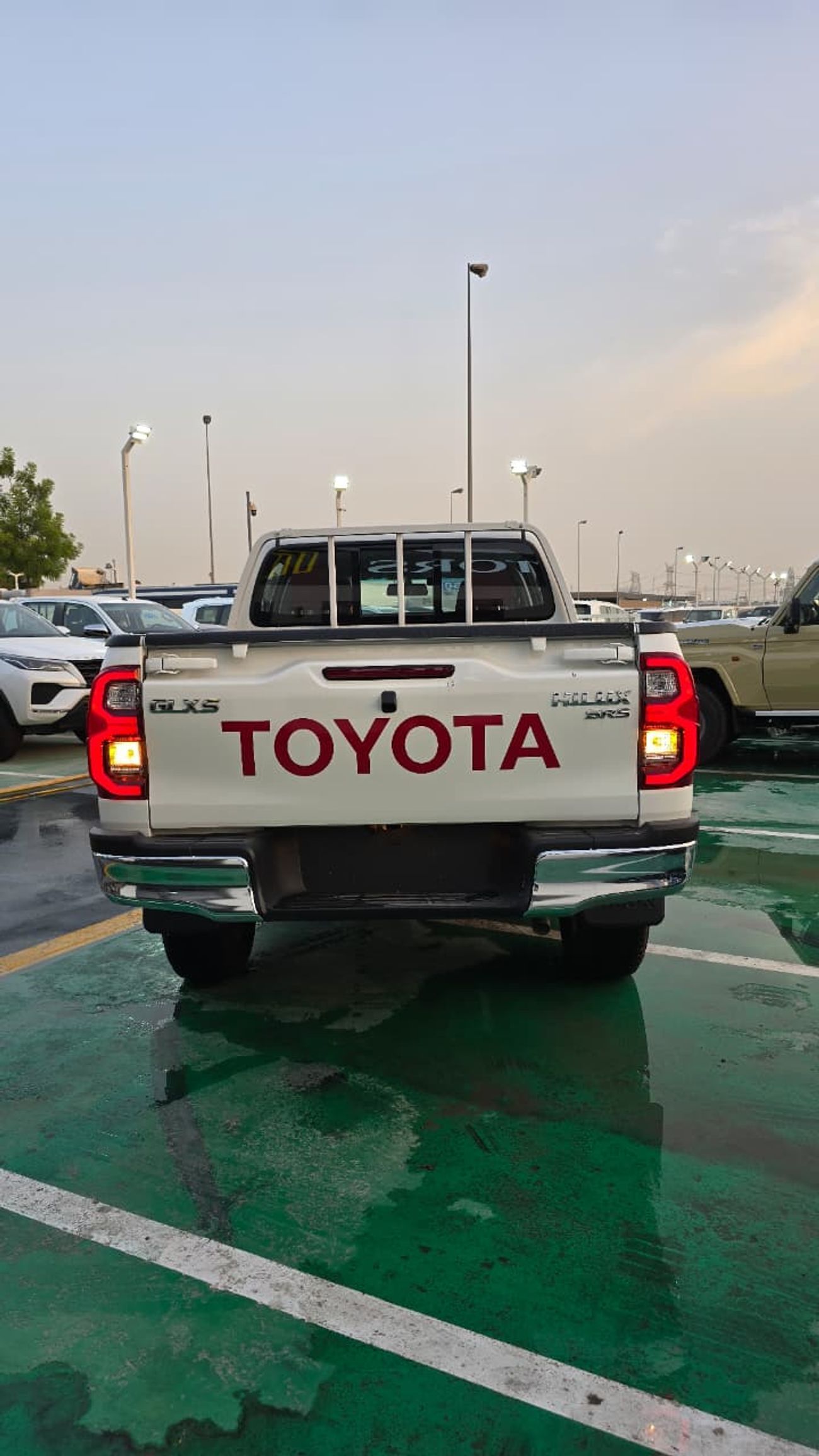 Toyota Hilux S GLX 2.7L AWD A/T