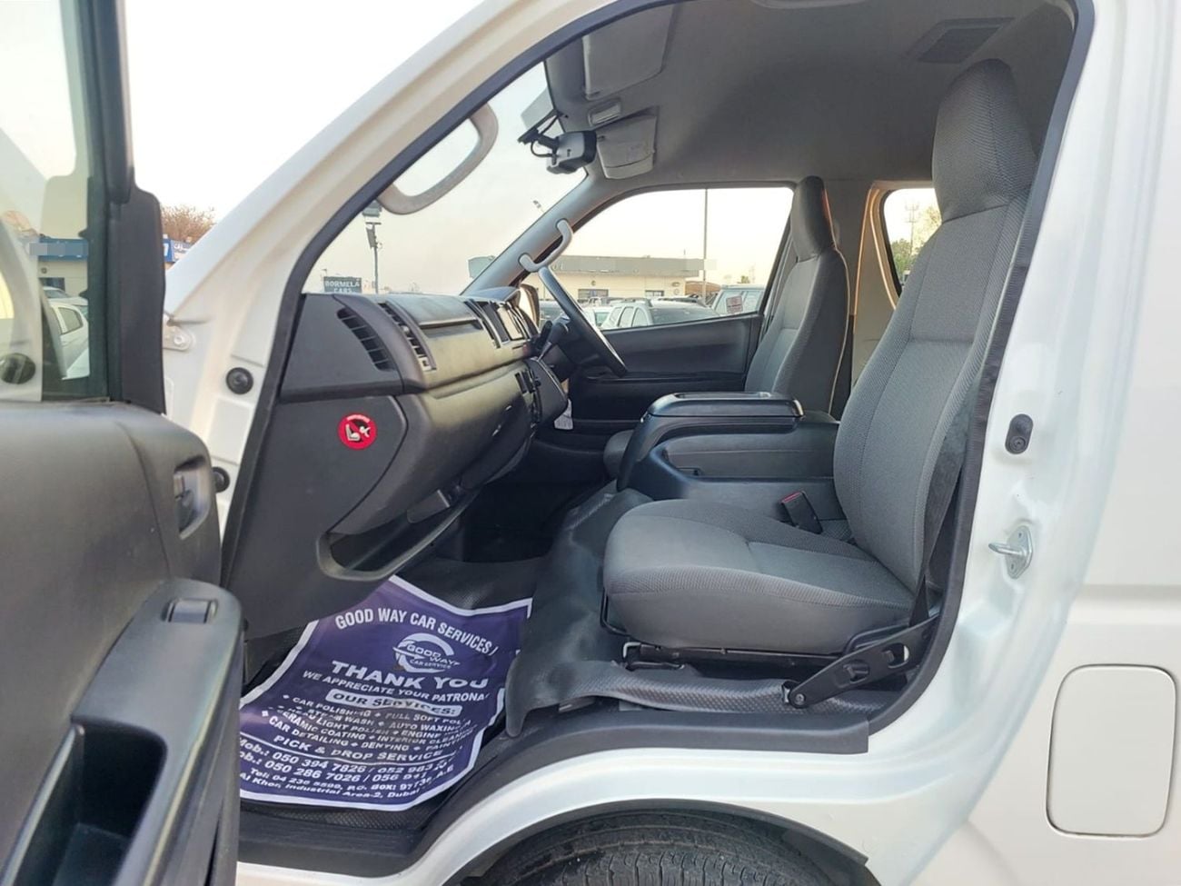 تويوتا هاياس TOYOTA HIACE COMMUTER VAN RHD 2017 MODEL 3.0 L DIESEL AUTOMATIC(PM33049)