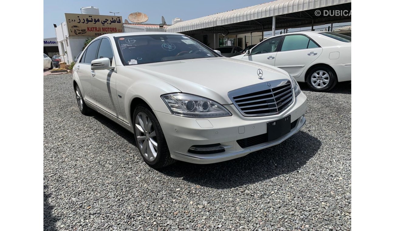 مرسيدس بنز S 550 وارد اليابان بطاقة جمركية