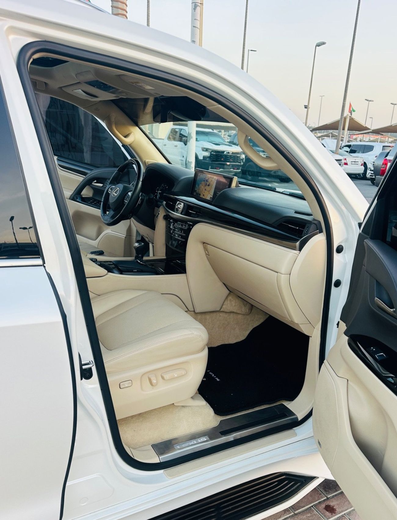 Lexus LX 570