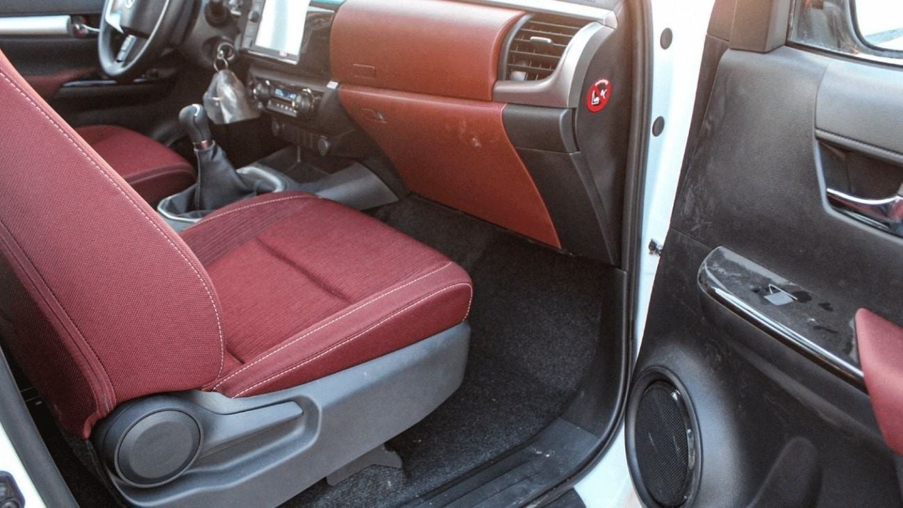 تويوتا هيلوكس GLX HILUX GLX 2.7L MT PETROL