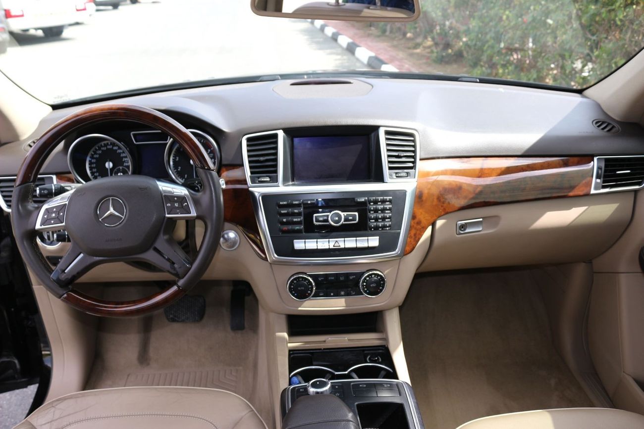 Mercedes-Benz ML 350 MERCEDES ML350 AMG 4 MATIC GULF SPACE ORGINAL PAINTS