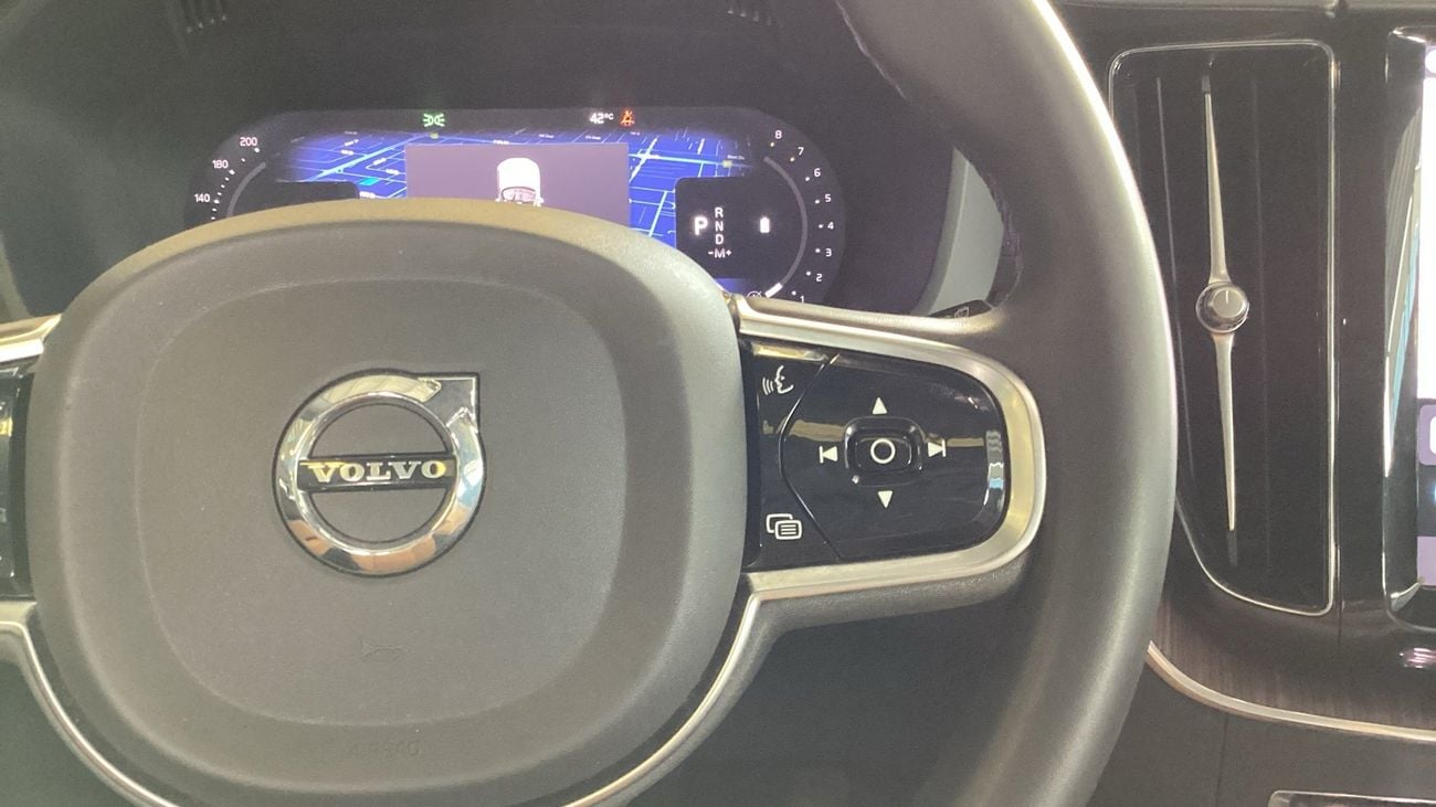 Volvo XC60 2.0 B5 P MHEV ULTIMATE BRIGHT 4WD AUTO | Guaranteed Warranty | 0 Down Payment