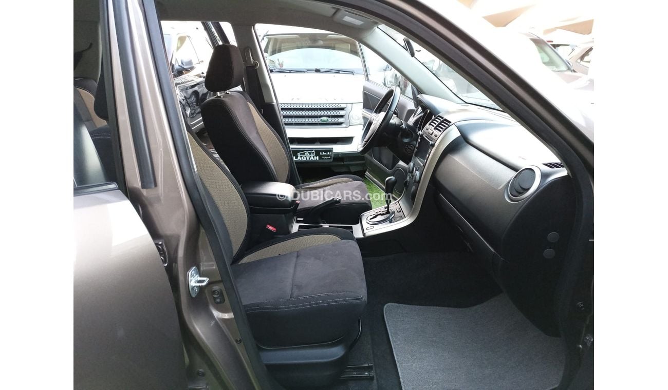 Suzuki Grand Vitara 2015 GCC model, agency dye, cruise control, alloy wheels, camera sensors, Android screen, in excelle