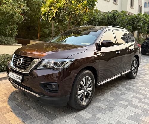 Nissan Pathfinder SE Mid 3.5L