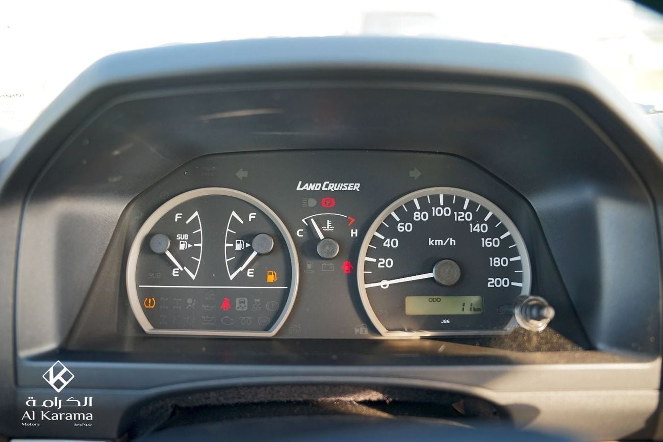 تويوتا لاند كروزر 70 LC 78 HARDTOP 4.0L MT  | Dual Tank |  FM Radio | Snorkel | GCC Specs