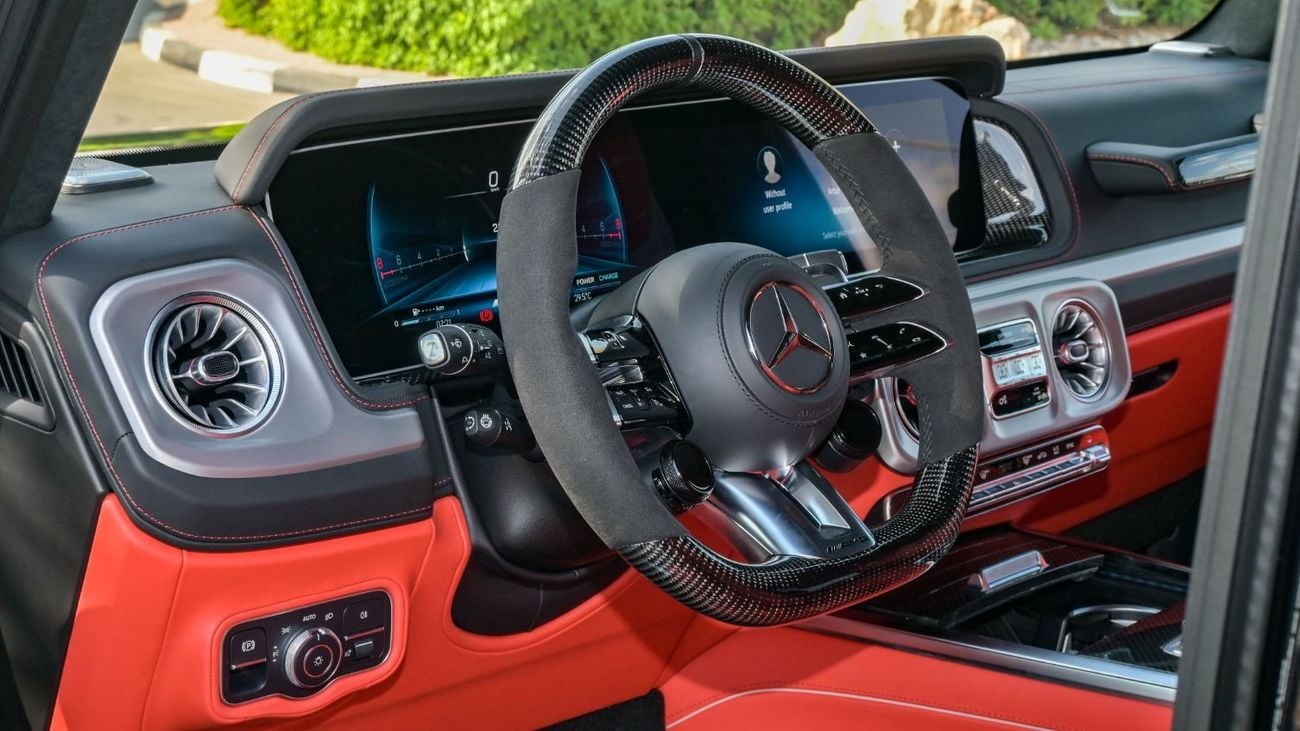 Mercedes-Benz G 63 AMG Mercedes G63 | Double Night Black | Carbon Fiber | Fully Loaded | Rear Entertainment Screens | 2025