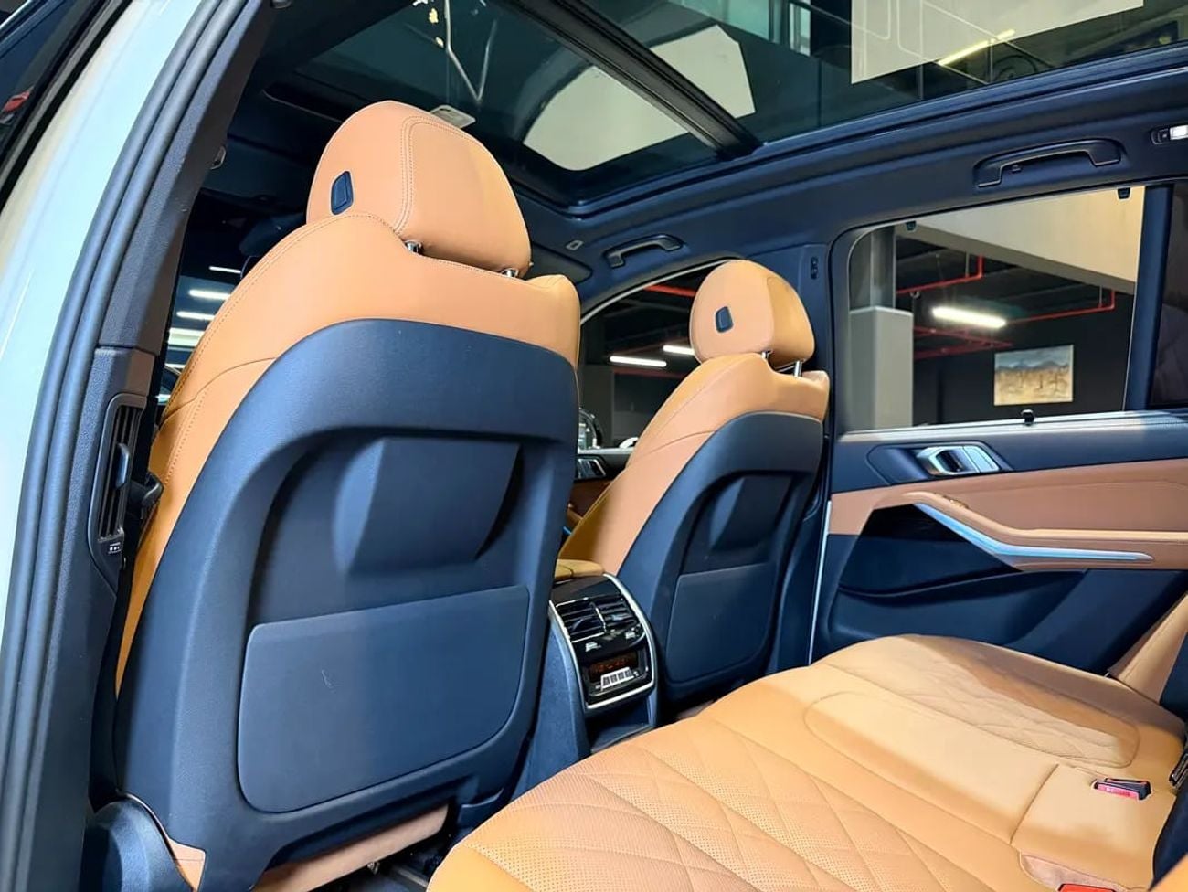بي أم دبليو X5 XDRIVE40i M SPORT PRO Gcc FHS 5 Years Warranty & Service