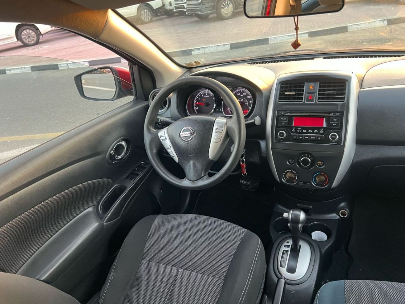 Nissan Versa 2017 Nissan Versa (Sunny) SV 1.5L V4 MidOption