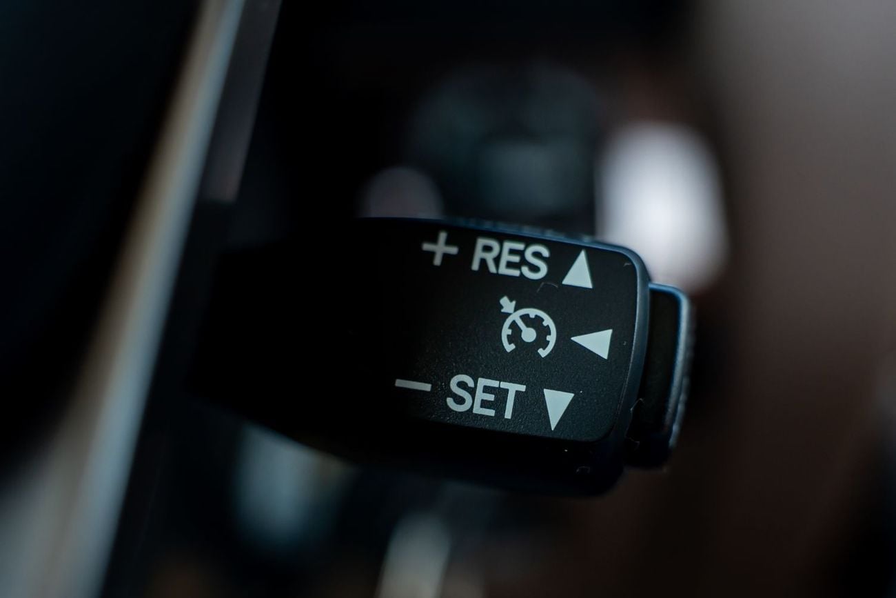 Toyota Land Cruiser Toyota Land Cruiser LC79  S-C (4.0L  Petrol  A-T M-2025