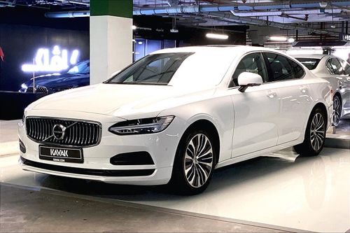 Volvo S90 B5 Momentum | Guaranteed Warranty | 0 Down Payment