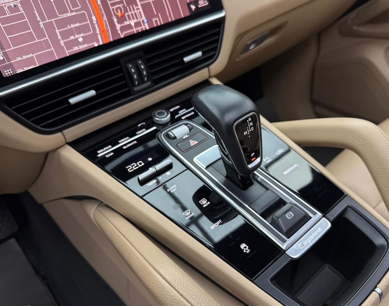 بورش كايان 2021 Porsche Cayenne, Warranty, Full Porsche Service History, Excellent Condition, GCC