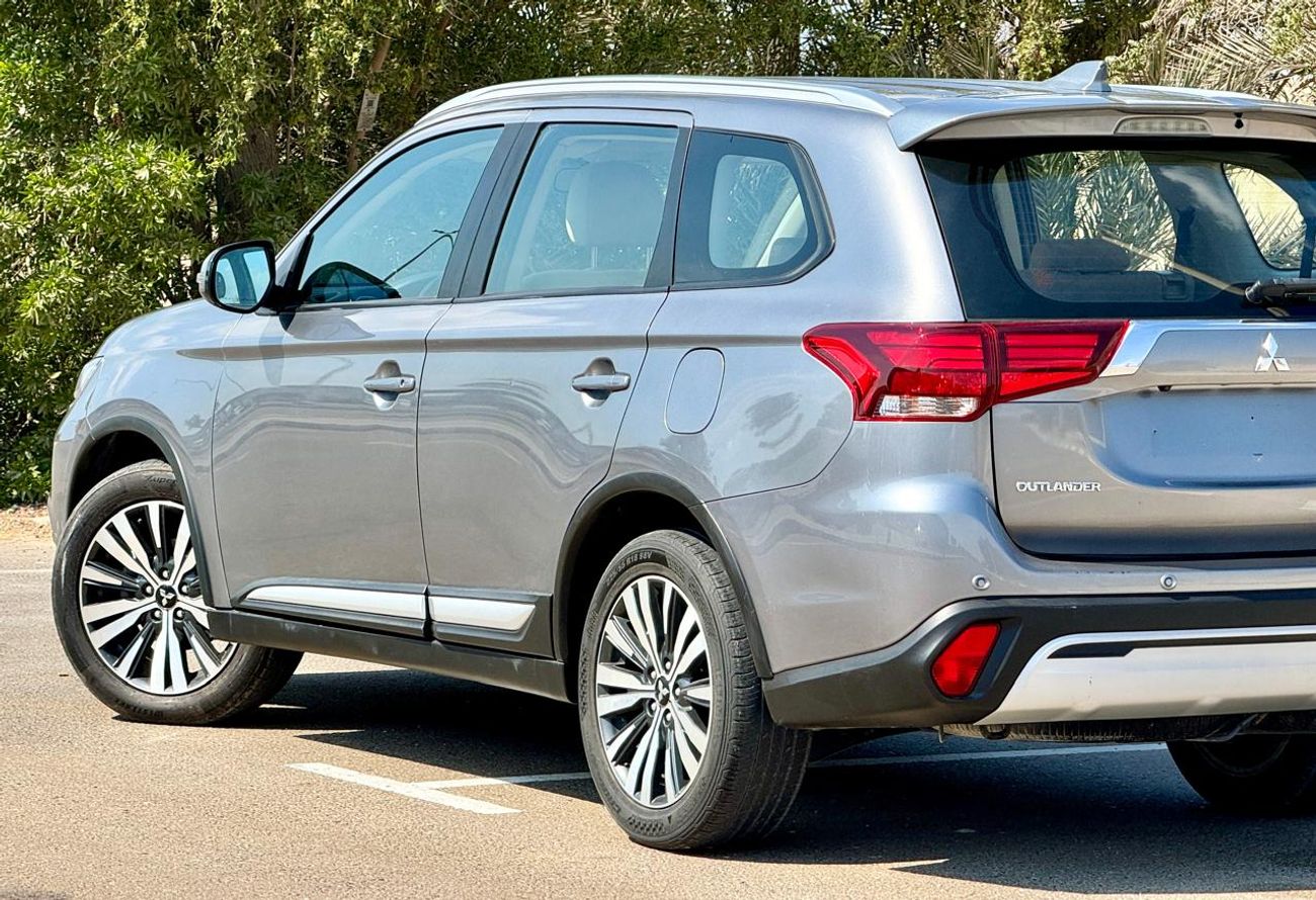 ميتسوبيشي آوتلاندر GLX High 2.4L