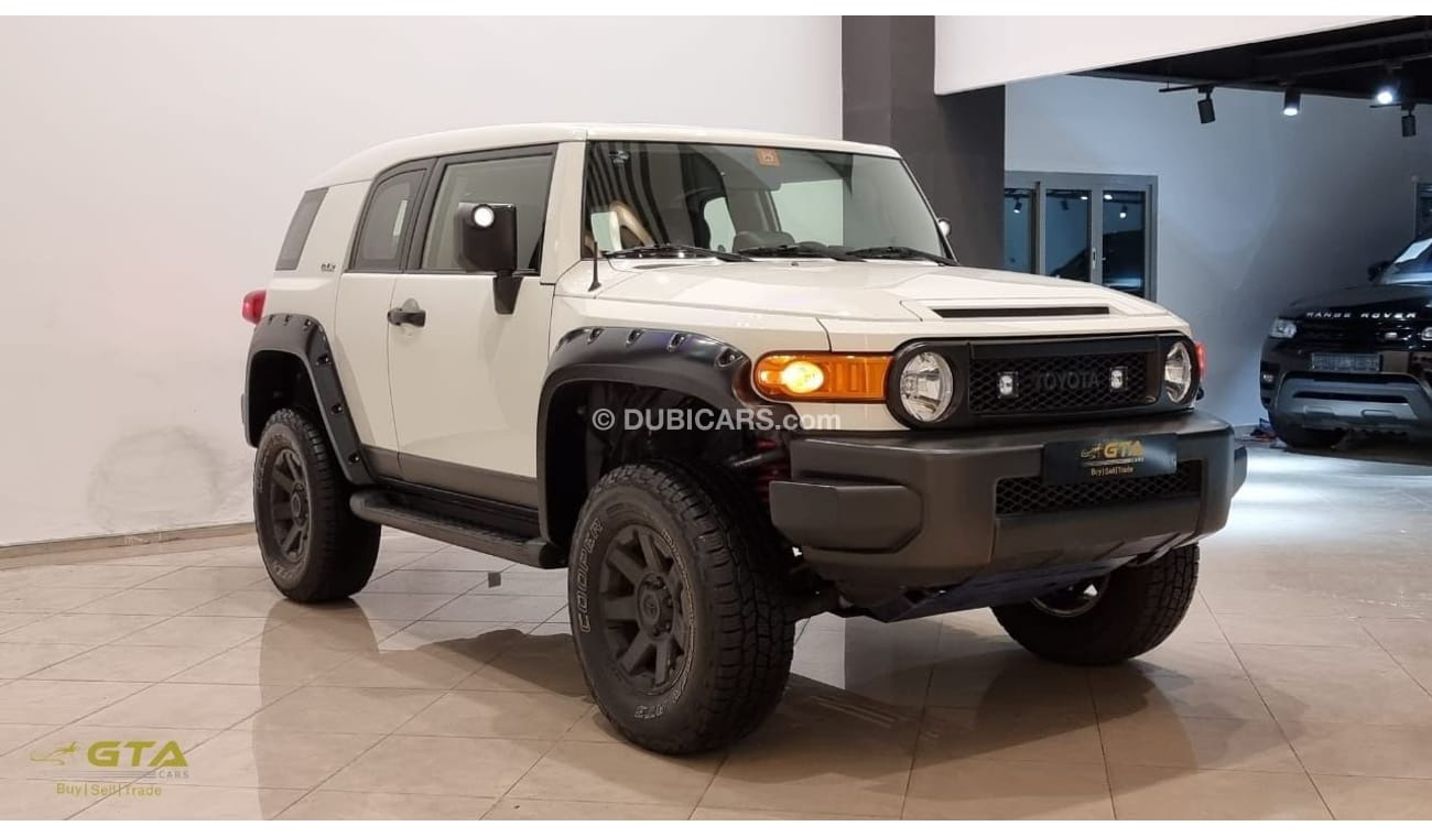 تويوتا إف جي كروزر 2014 Toyota FJ Cruiser GXR, Full Service History, GCC