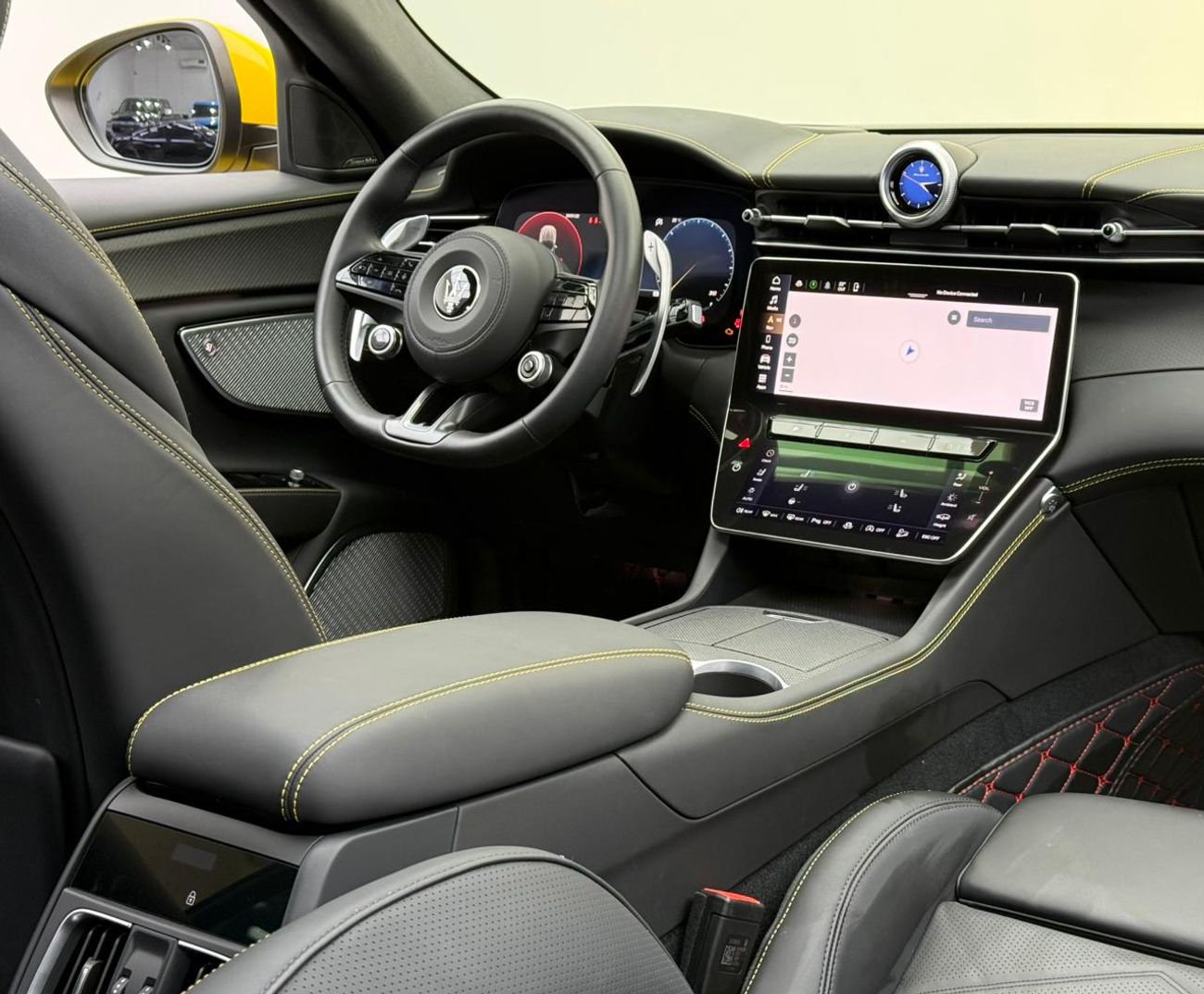 مازيراتي جريكال Trofeo 2023 Maserati Grecale Trofeo Primaserie, 2026 Maserati Warranty + Service Pack, Low Km, Japan