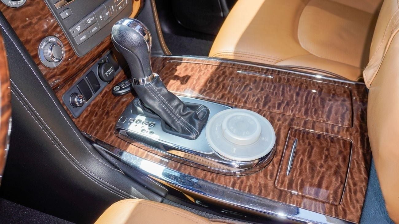 Nissan Patrol Platinum LE V8