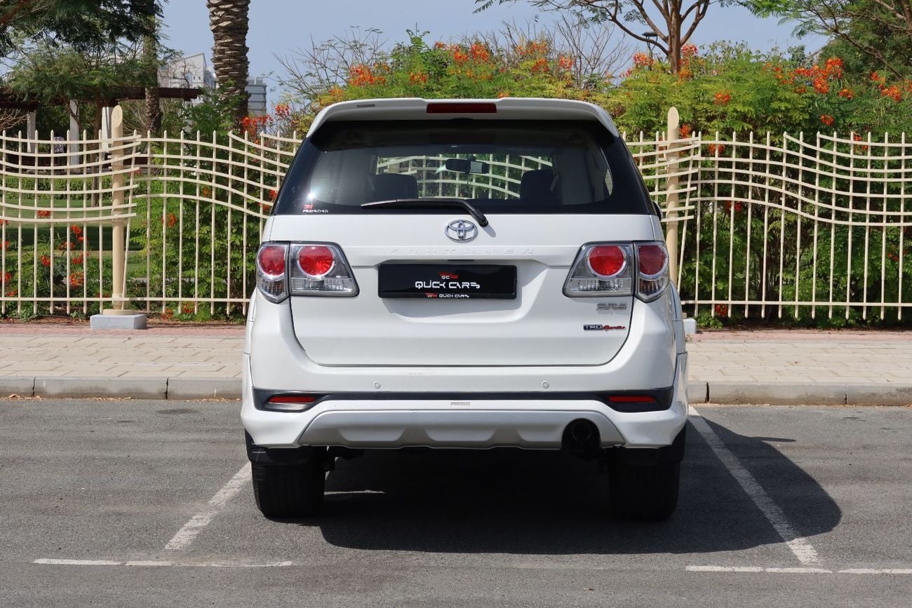 تويوتا فورتونر SR5 2.7L