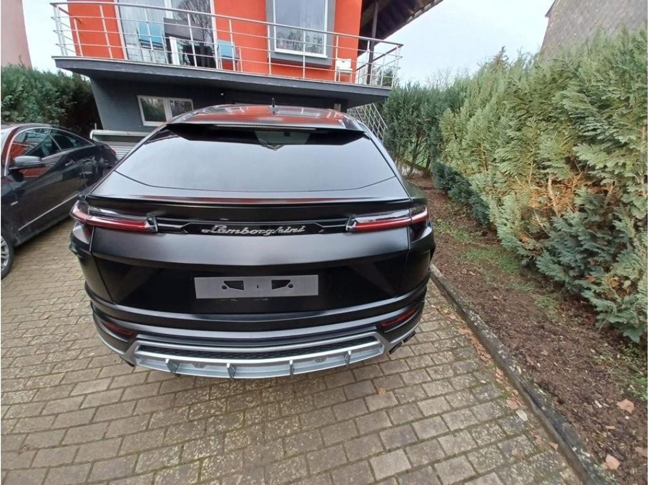 Lamborghini Urus Graphite Capsule