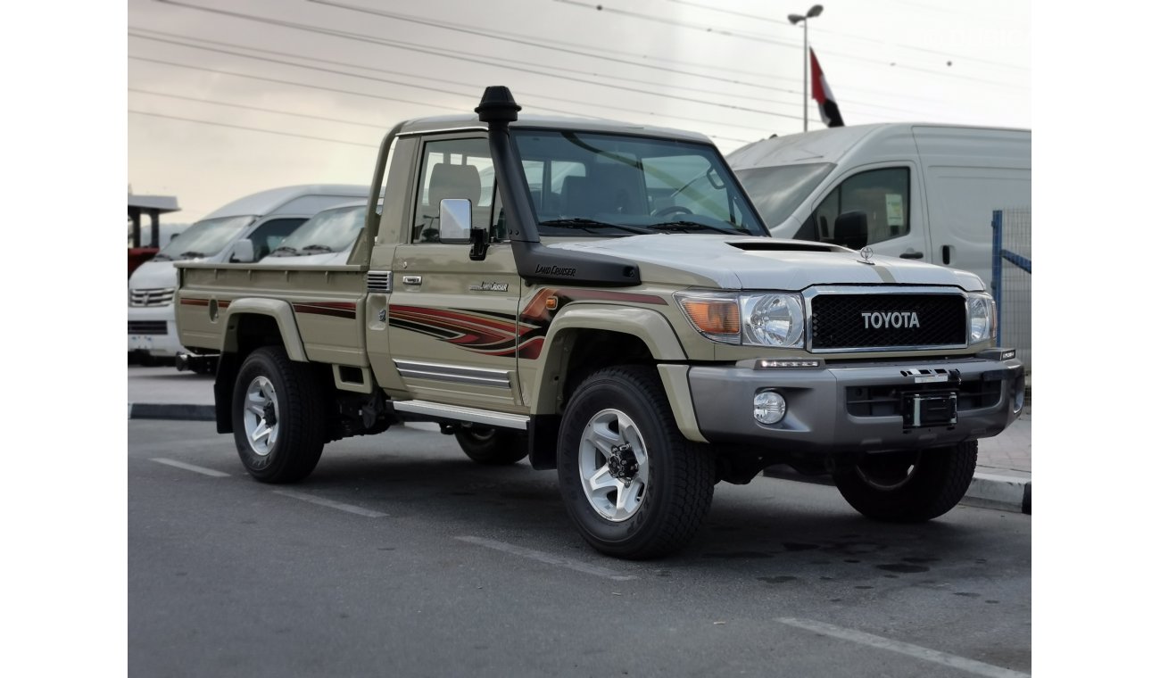 تويوتا لاند كروزر بيك آب PIKCUP,SINGLE/CAB,DIESEL,4.5L,V8,FULL OPTIONS,DIFF LOCK,COMPRESSOR COOLER,MT,2020MY