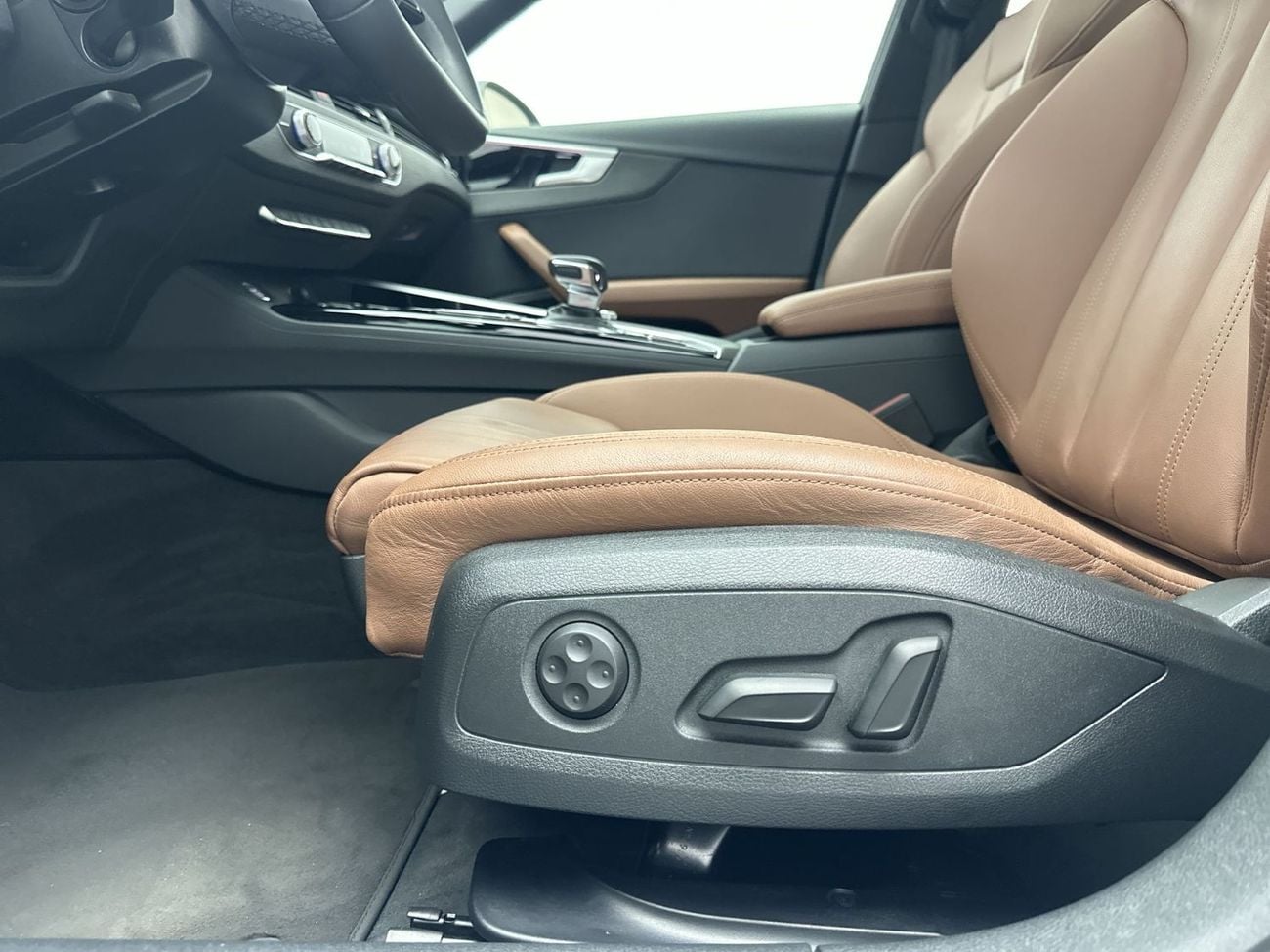 Audi A4 35 TFSI S Line 2.0L 150hp (Ref# 18008)