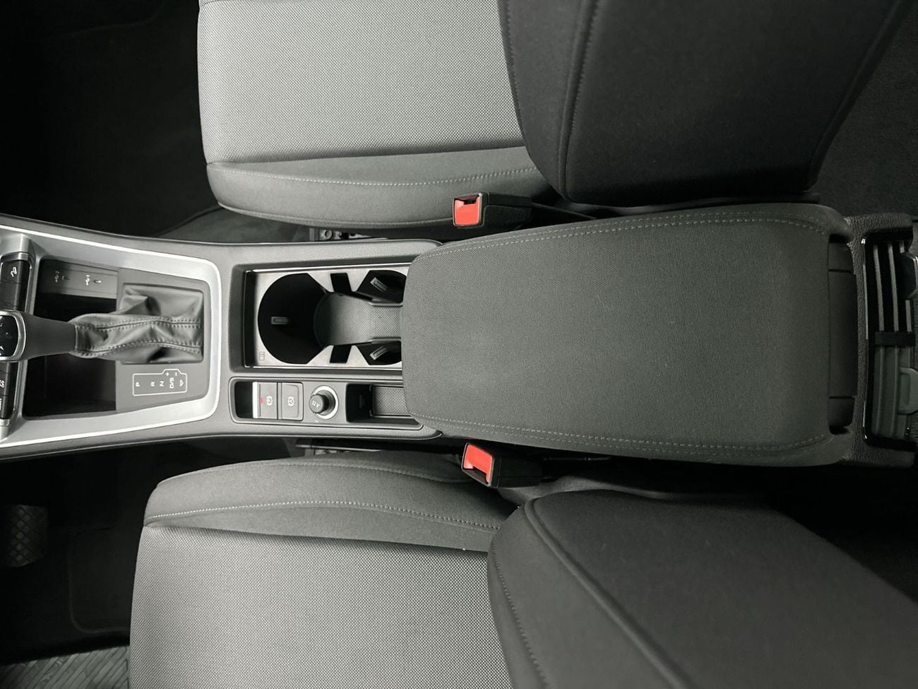 Audi Q3 35 TFSI Advanced 2.0L 150hp (Ref# 27216)