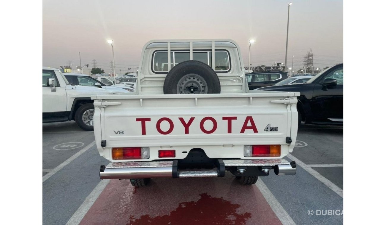 Toyota Land Cruiser Pick Up 79 4.5L TURBO DIESEL V8 DCABIN 6 SEAT 4WD MT 22MY (FOR EXPORT ONLY)