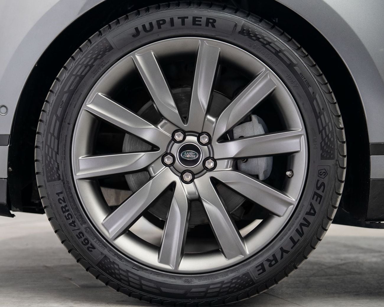 Land Rover Range Rover Velar R-DYNAMIC SE