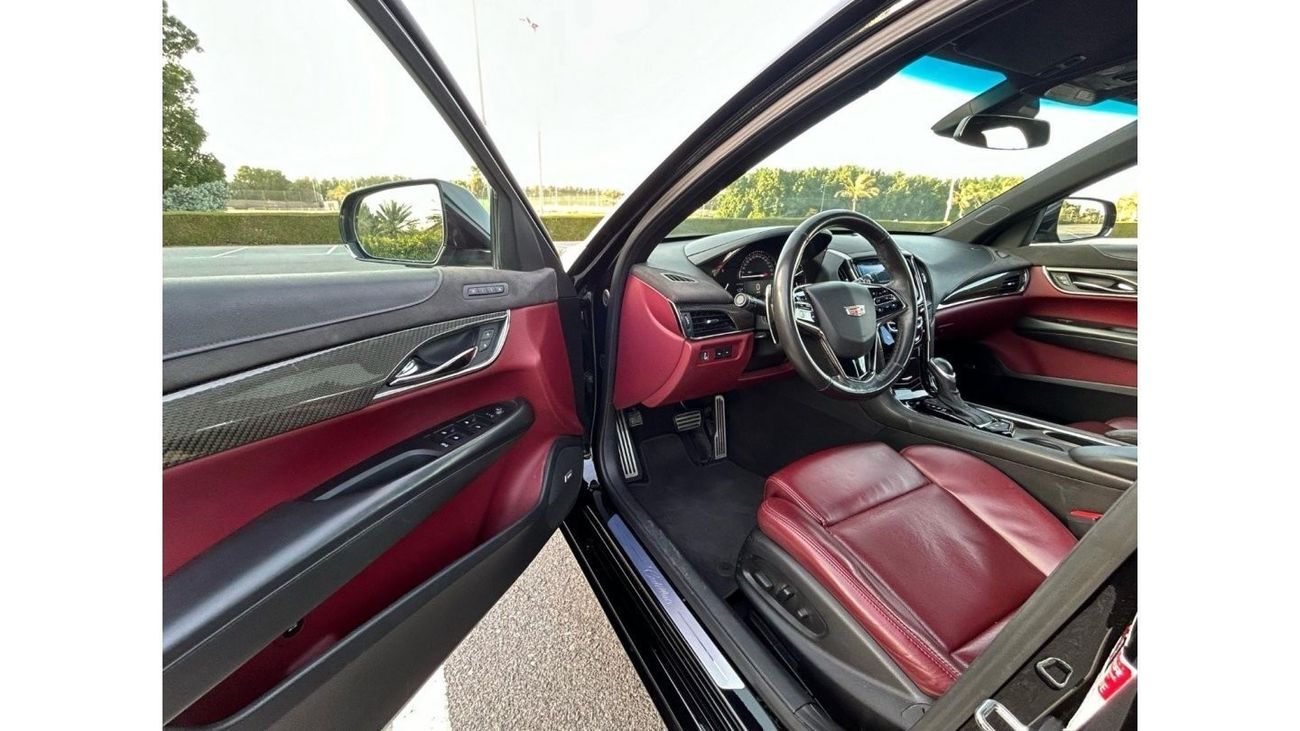 كاديلاك ATS بريميوم لاكجري