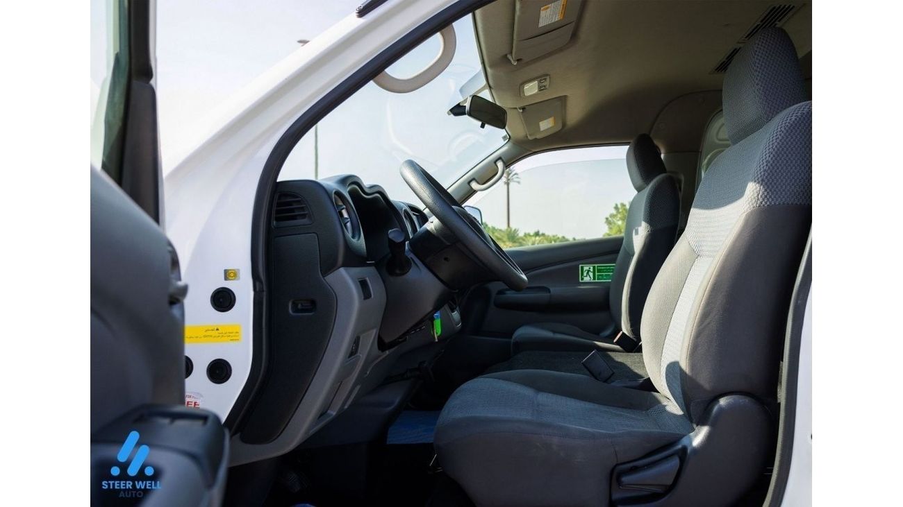 Nissan Urvan 2021 NV350 / High Roof 13 Seater - 2.5L RWD - Petrol M/T - GCC - Ready to Drive