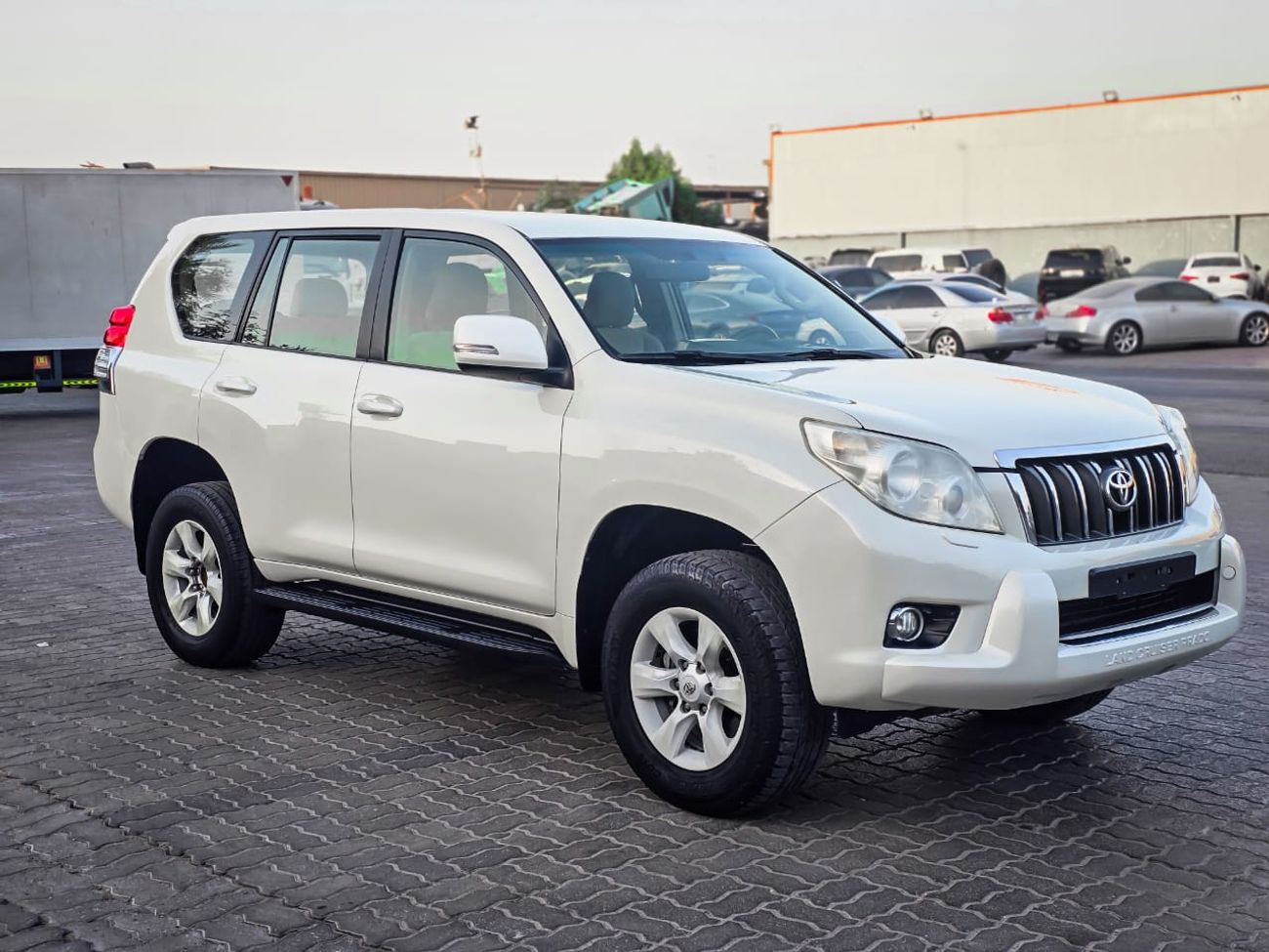 Toyota Prado PETROL ,2.7 LITER ,LEFT HAND DRIVE  ONLY FOR EXPORT