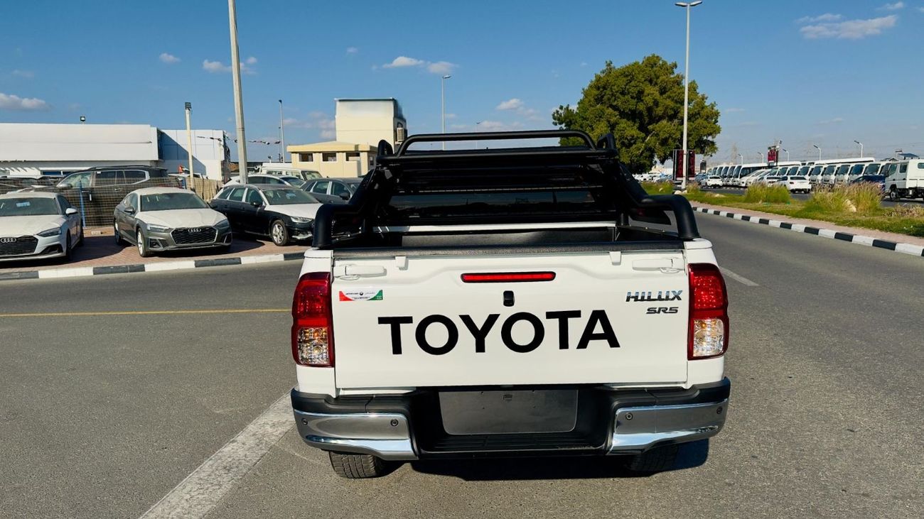 تويوتا هيلوكس DOUBLE CABIN | RHD | 2.8L DIESEL ENGINE | MANUAL TRANSMISSION | JAF0189