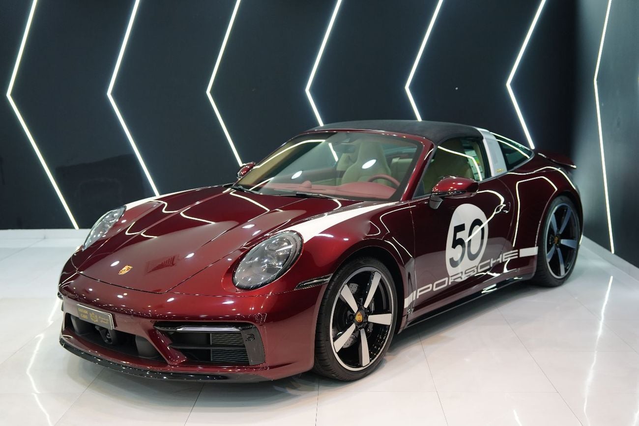بورش 911 TARGA 4S HERITAGE DESIGN EDITION