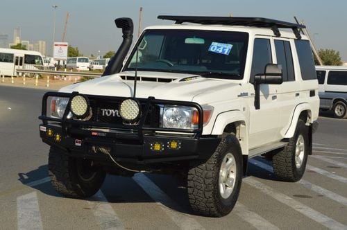 تويوتا لاند كروزر 70 Diesel 1vD engine clean car