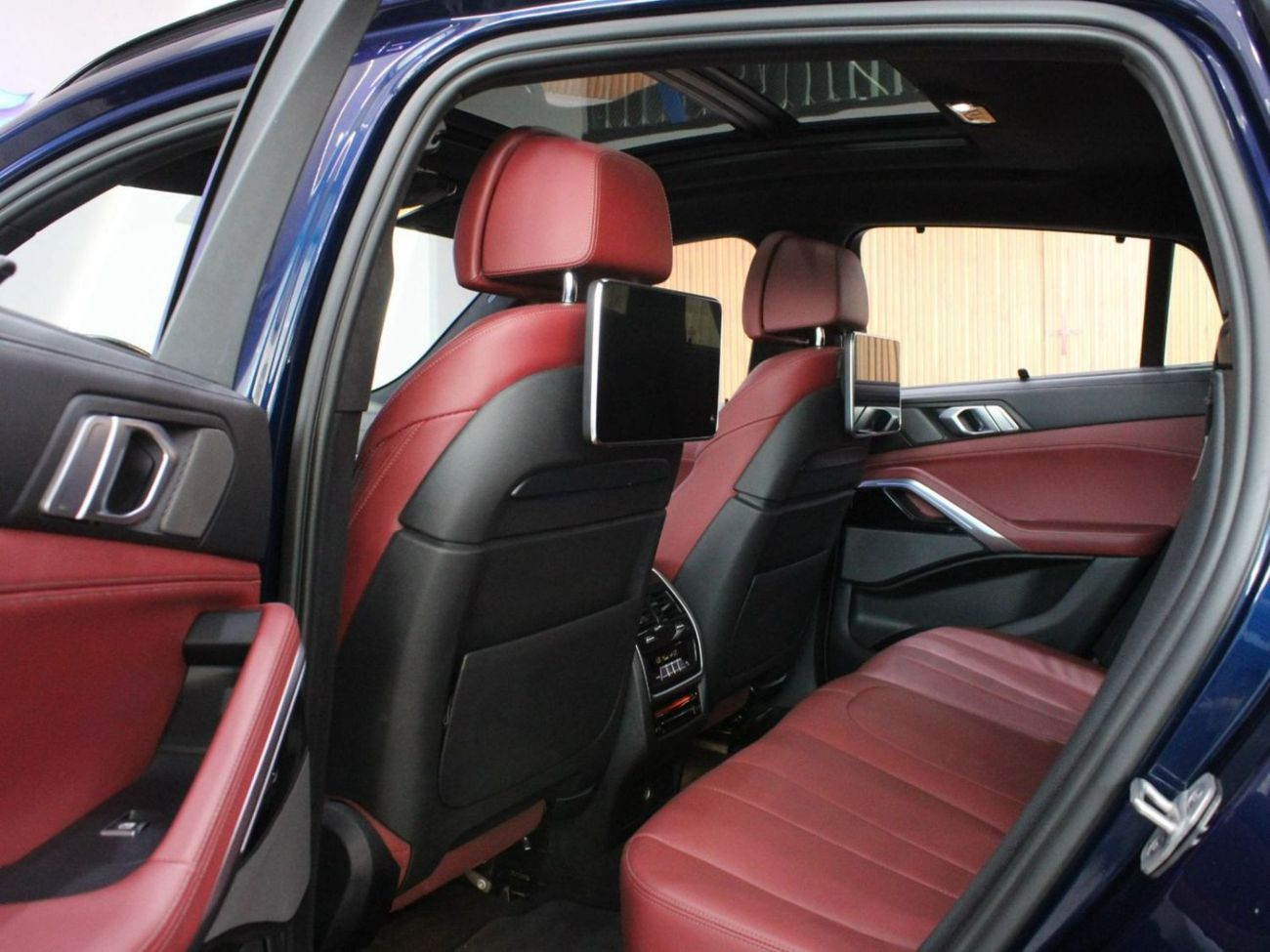 بي أم دبليو X6 BMW X6 M50i