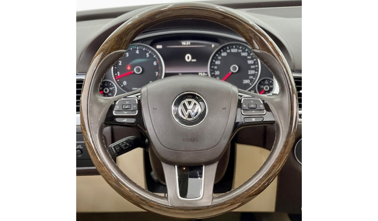 Volkswagen Touareg 2014 Volkswagen Touareg, Volkswagen Service History, Warranty, GCC