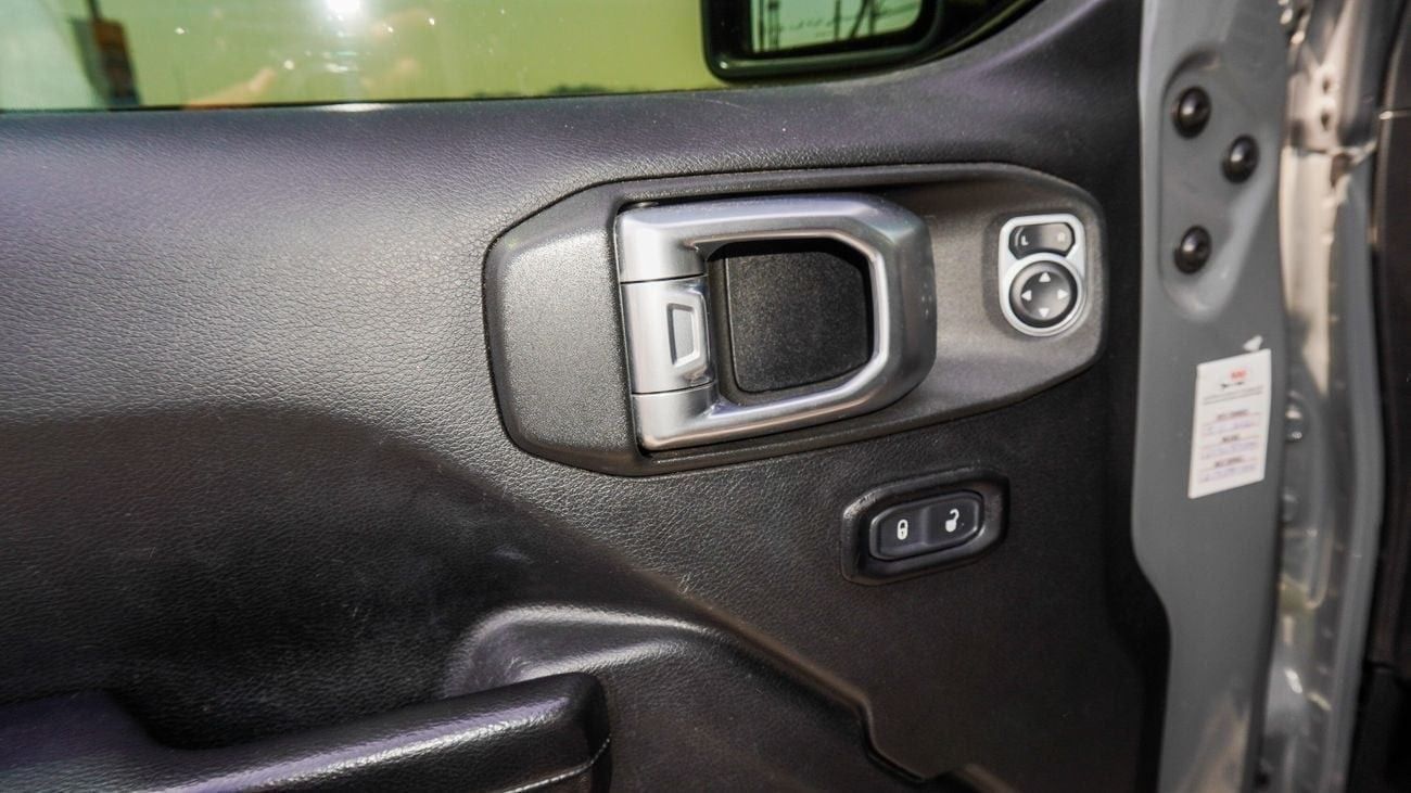 جيب رانجلر Sport