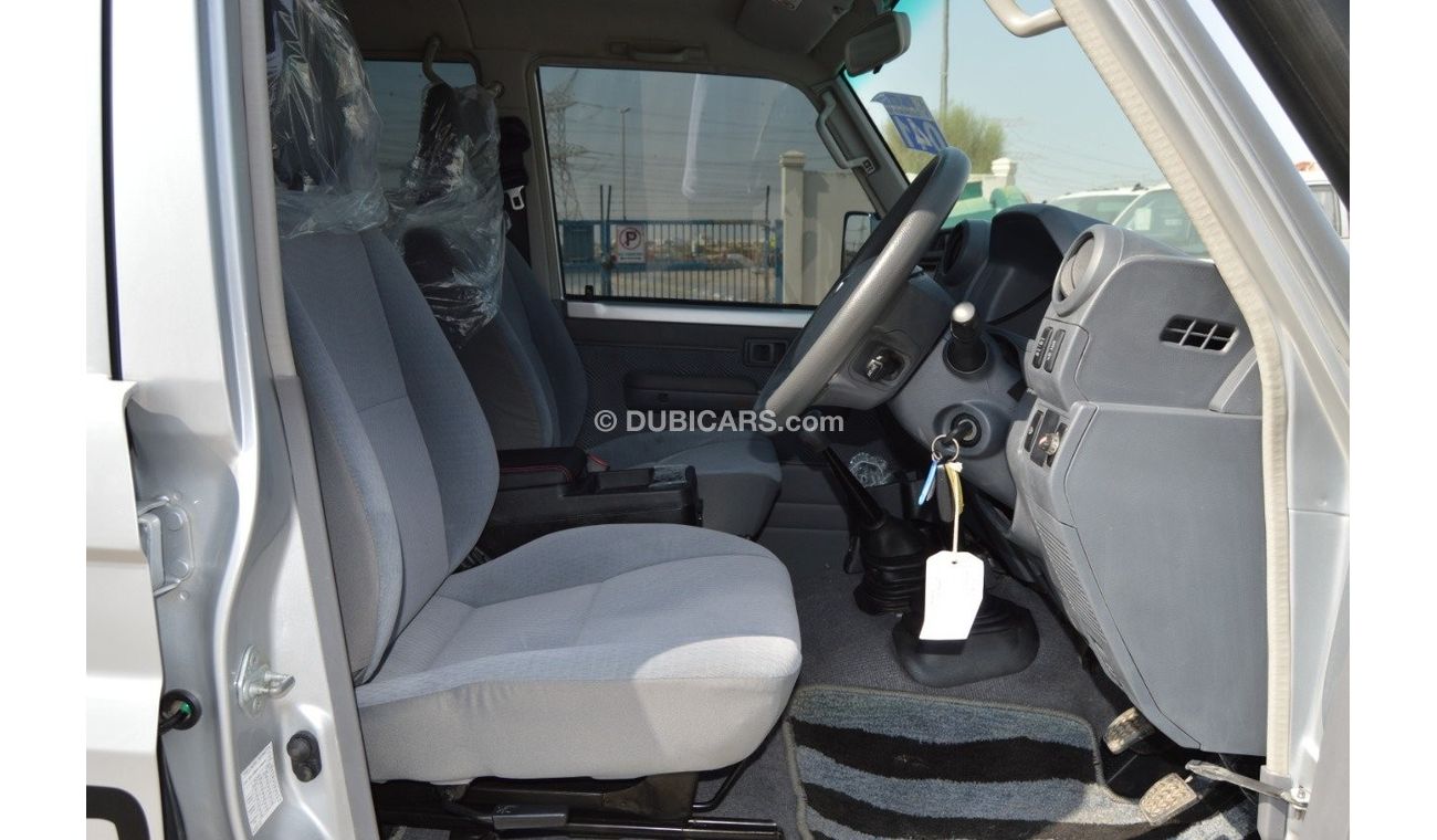 Toyota Land Cruiser Pick Up 1VD engine V8 Diesel full option clean car