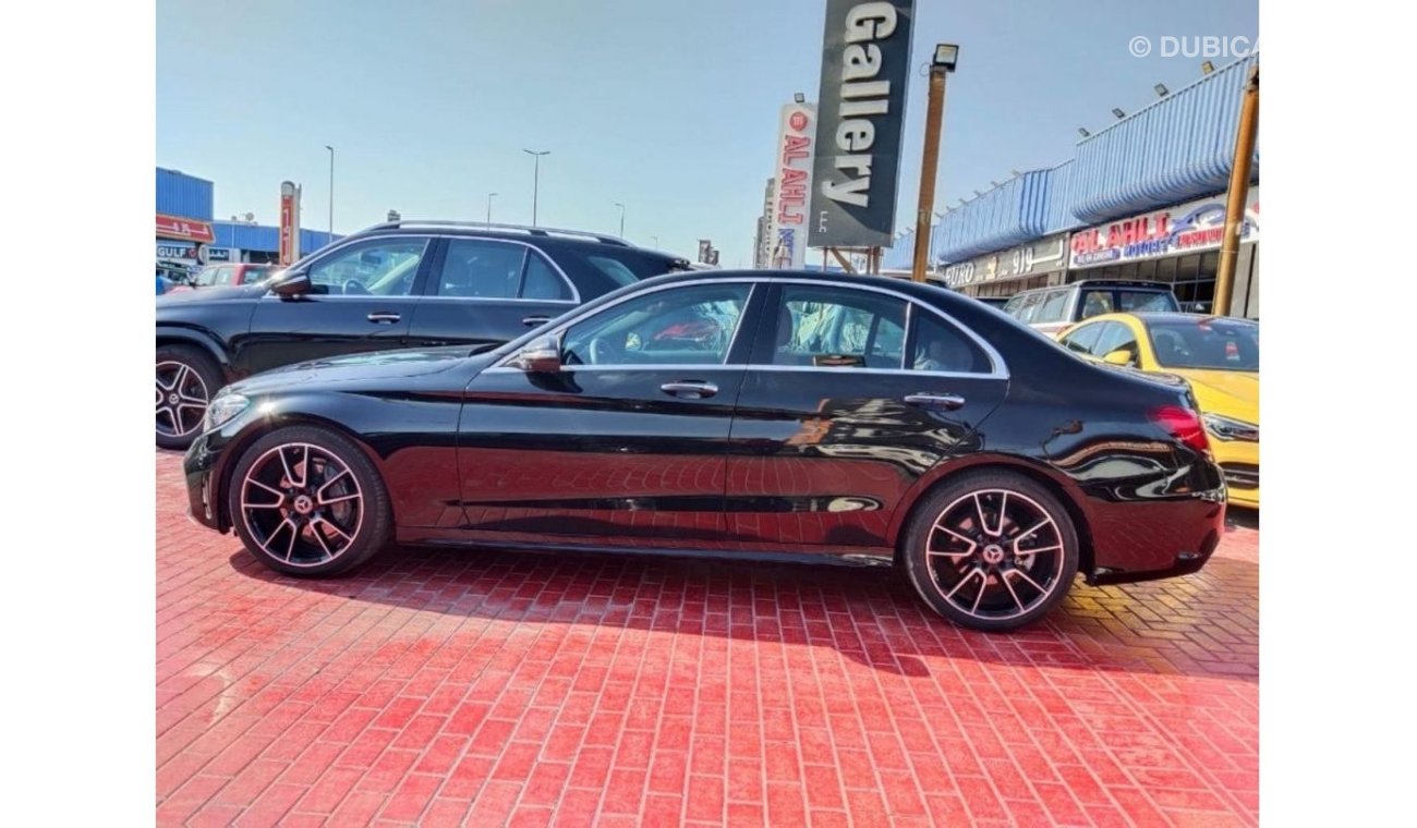 مرسيدس بنز C200 AMG 5 years warranty And crevices GCC 2020