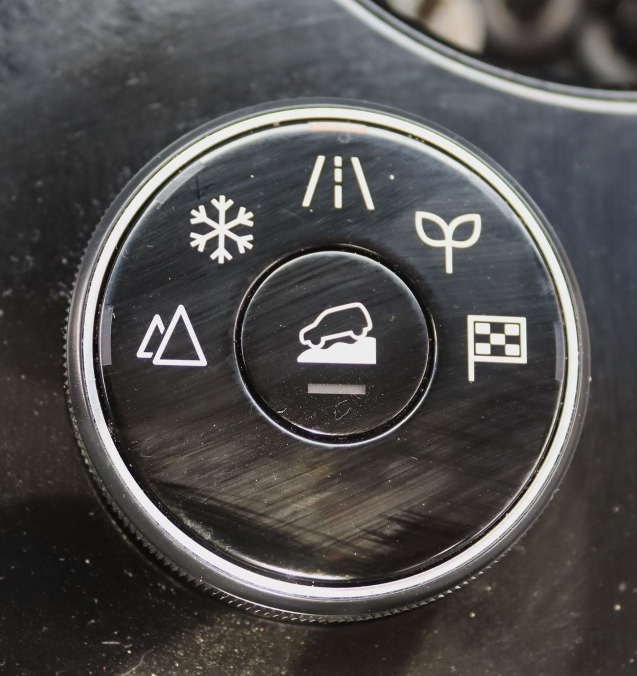 نيسان إكس تريل نيسان إكستريل - 2023 -خليجى - فل أوبشن - 4WD - بدون حوادث -محرك 2.5-عدد7مقاعد - بحاله ممتازه