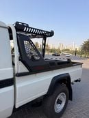 Toyota Land Cruiser GXL with upgrade face