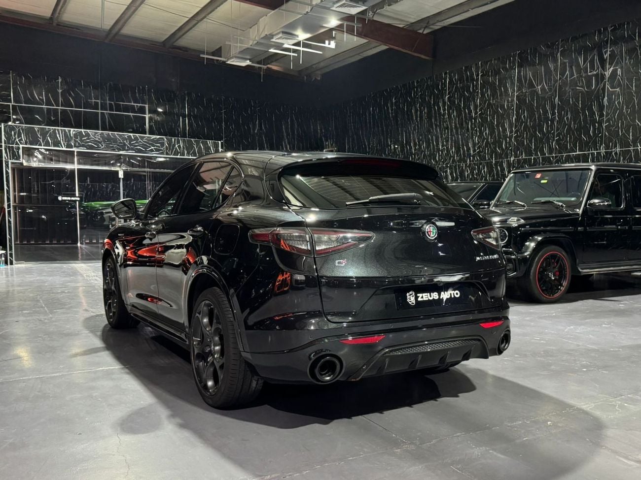 Alfa Romeo Stelvio VELOCE Low Mileage | GCC | 5 Years Gargash Warranty and Service | Gargash Full Service History