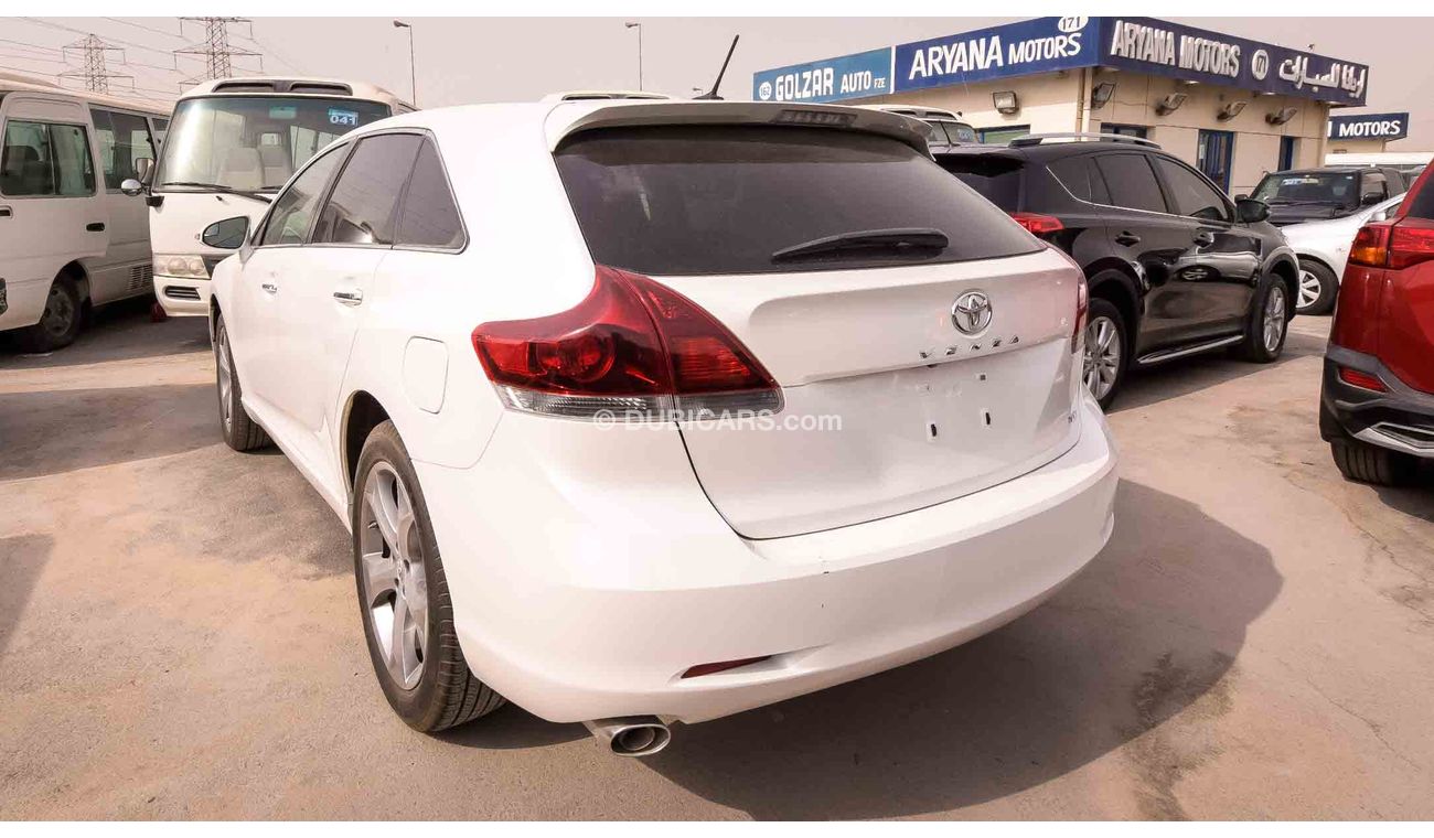 Toyota Venza XLE  FULL OPTION