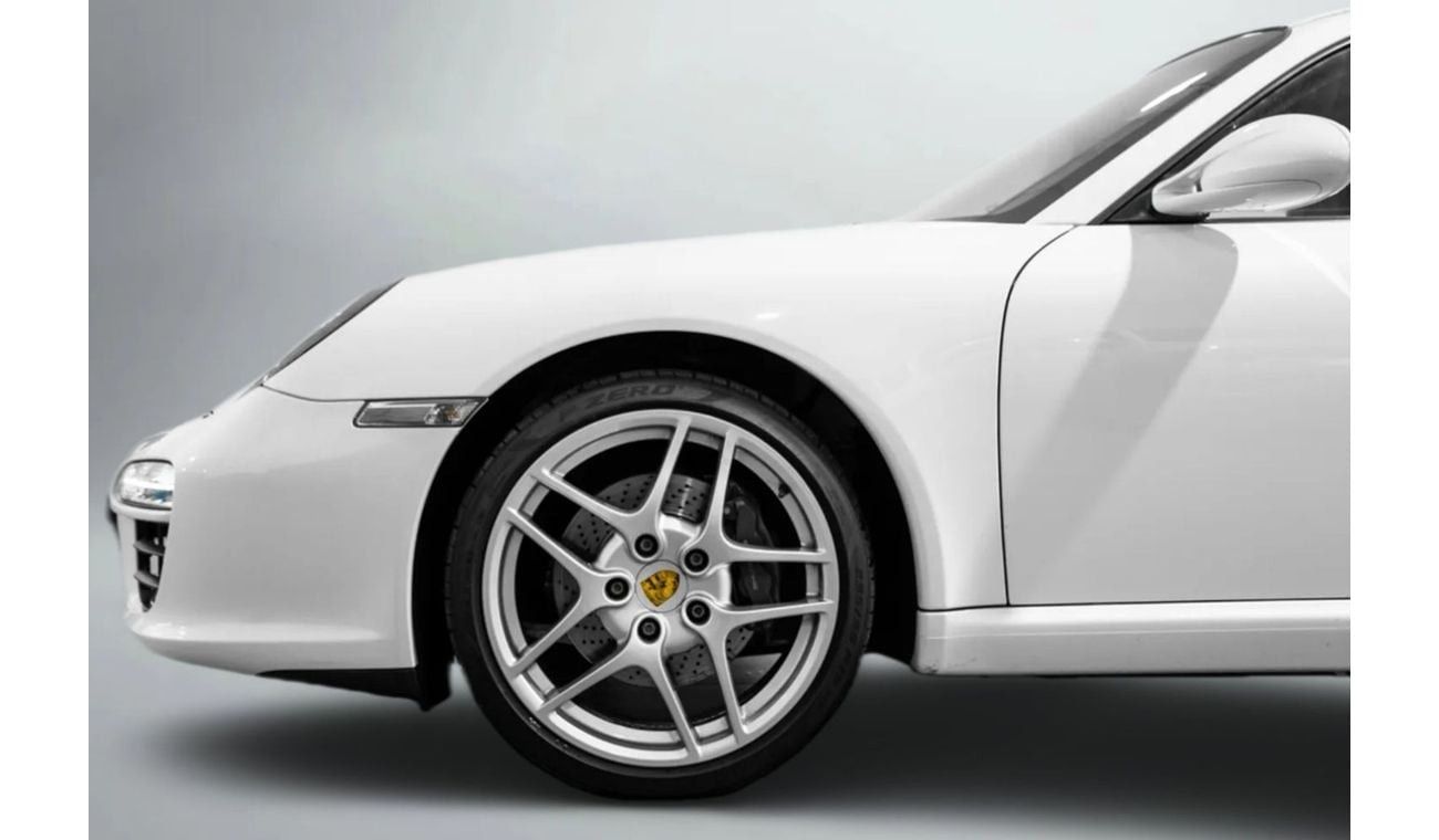 Porsche 911 Carrera 3.6L Coupe