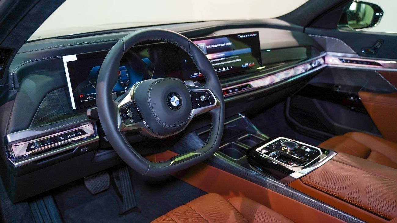 BMW 740i